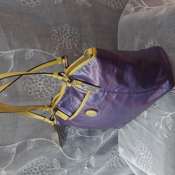 Coach embossed tote - Picture 2 of 8